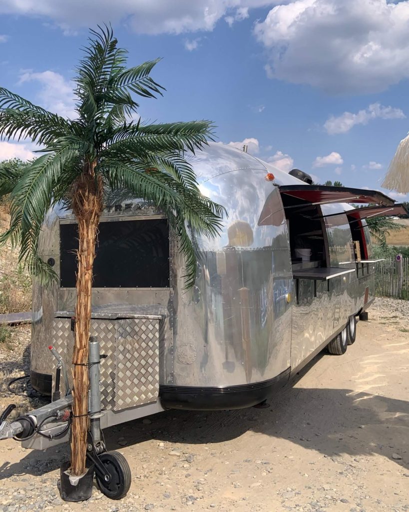 Organisation d’Événements avec Food Truck Airstream à Gérardmer Proche de Remiremont